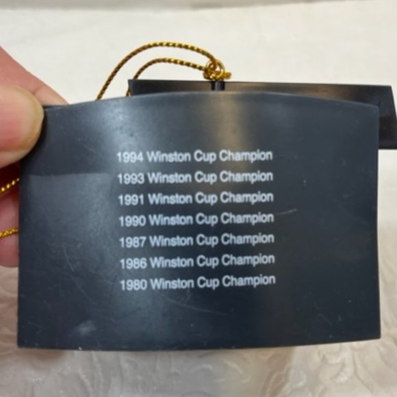 NASCAR Dale Earnhardt 2001 Christmas Tree Ornament Goodwrench Service 2.5x2" - Picture 3 of 8